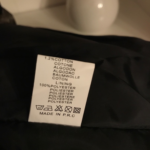 🚫 SOLD 🚫 Faux Leather Fringe Jacket - Picture 12 of 15